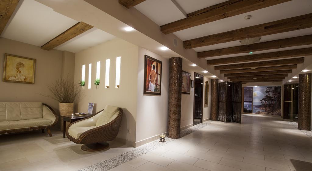 Hotel Lubicz Ustka Esterno foto