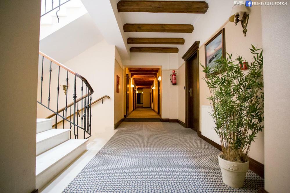 Hotel Lubicz Ustka Esterno foto